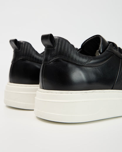 Black Posh Walk Sneakers